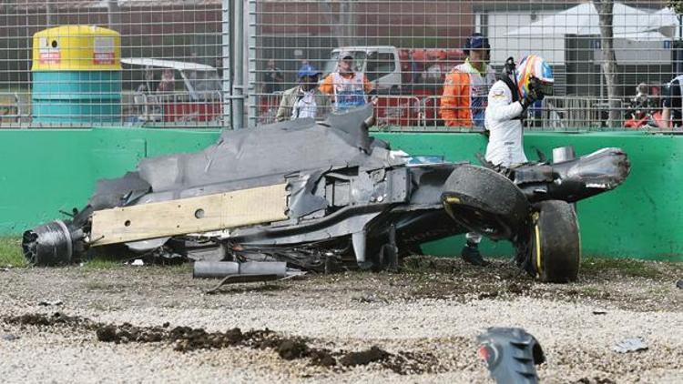 Alonso bu arabadan yürüyerek çıktı