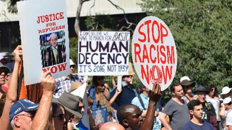 Avustralyalılar Mültecilere Adalet için yürüdü