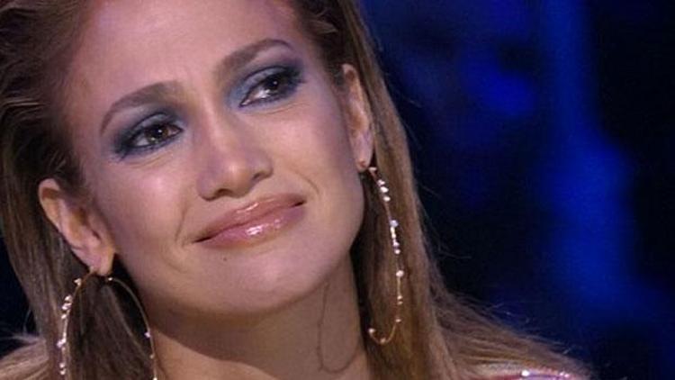 Jennifer Lopez, jüri koltuğunda gözyaşlarına boğuldu