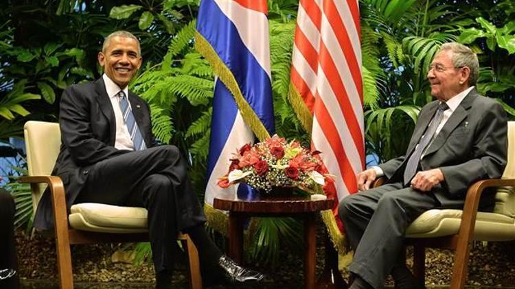 ABD Başkanı Obama Havana’da Küba Devlet Başkanı Castro ile görüştü