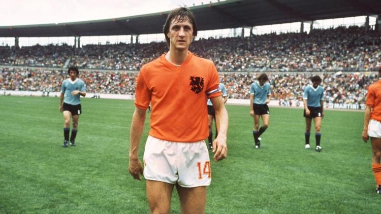 Futbolun tek ve eşsiz 14 numarası Johan Cruyff