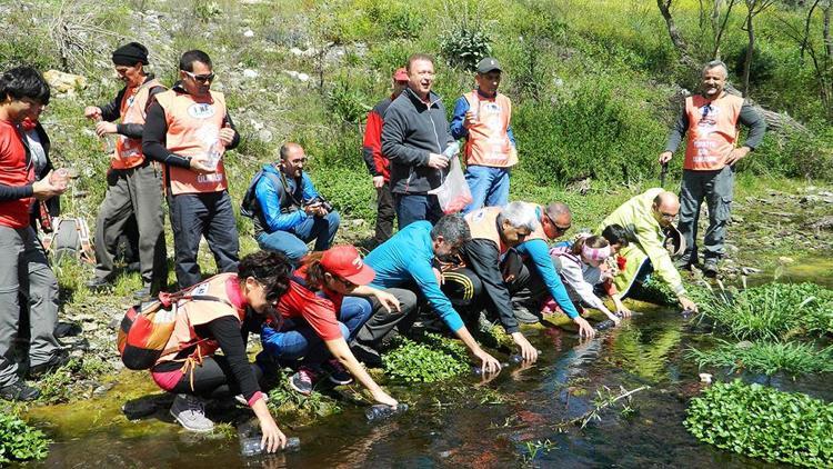 Barajdan kutsal alana su taşıdılar