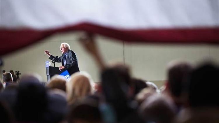 Bernie Sanders Alaska, Washington ve Hawaiide Hilary Clintona fark etti