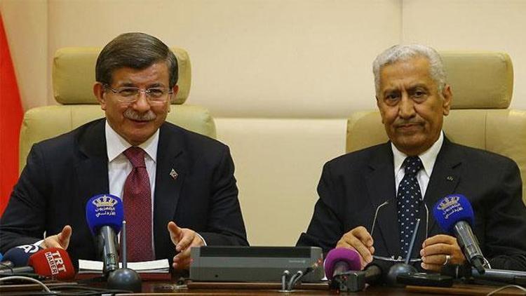 Başbakan Davutoğlu: Ürdünle deniz seferleri başlatmayı düşünüyoruz