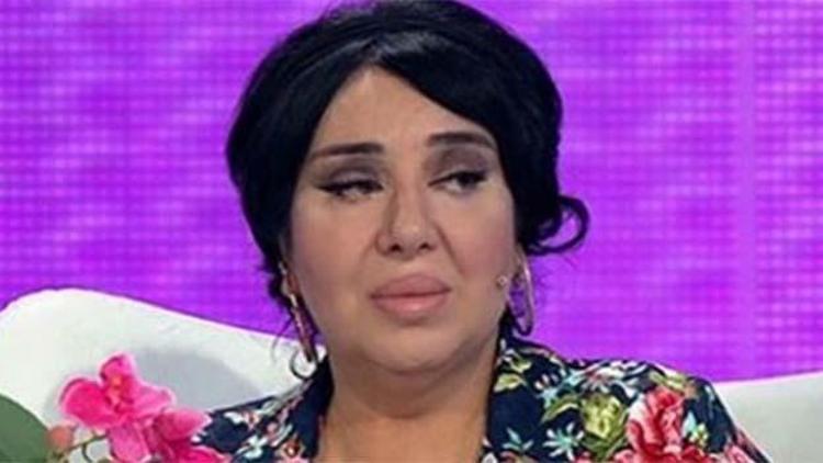 Nurella lakaplı modacı Nur Yerlitaş kapris yaptı