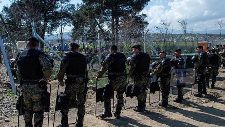 Makedonyadan sınırı kapatma kararı