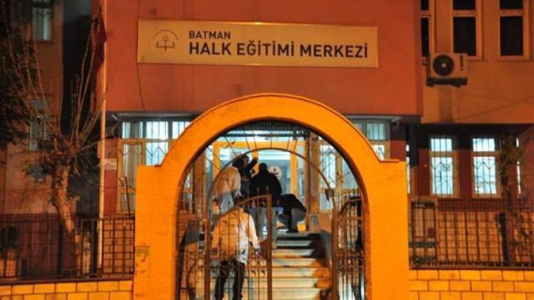 Batmanda Halk Eğitim Merkezine bombalı saldırı