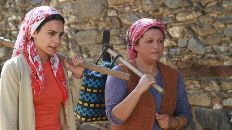 Yeşil Deniz 67. Bölüm fragmanı yayınlandı. Hafize’nin son oyunu ne -izle