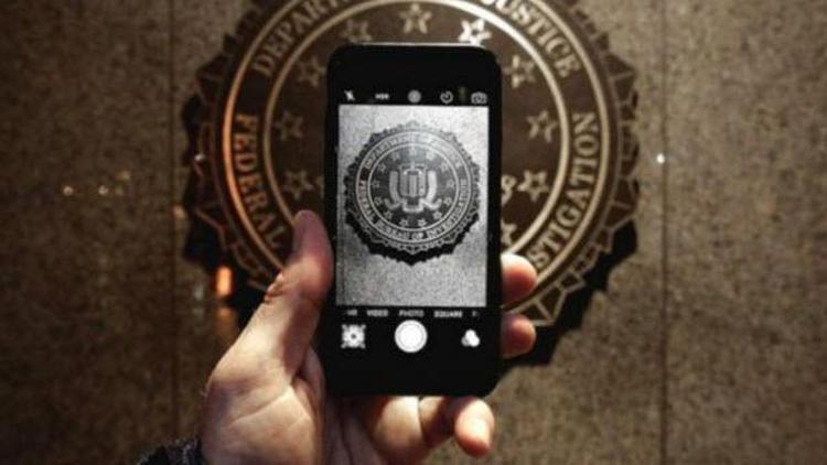 FBI talep üzerine bir iPhone şifresini daha kırdı