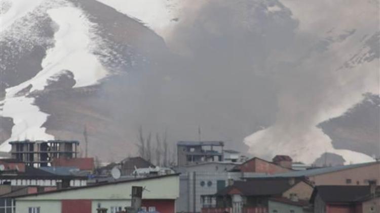 Yüksekovadaki çatışmada bir polis şehit oldu