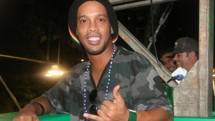 Ronaldinho kabile takımına transfer oldu
