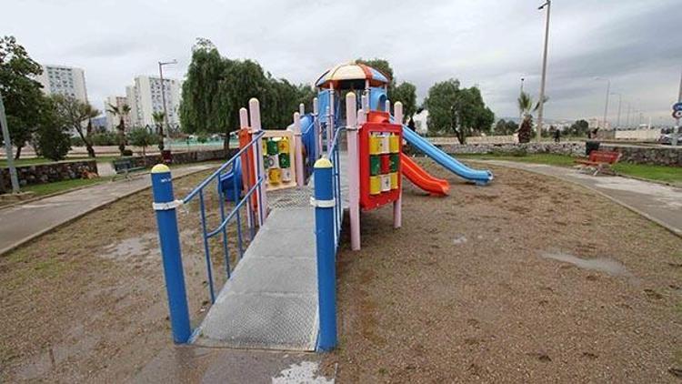 Gaziantepte parka giderken başına kurşun isabet eden çocuk öldü