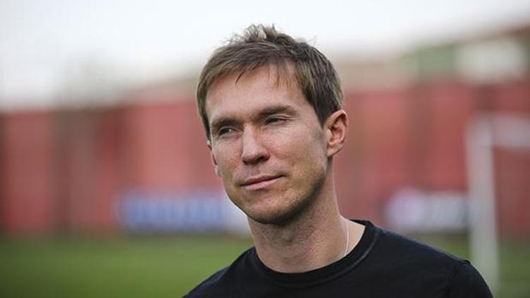 Hleb, İlhan Cavcavın tahtına talip