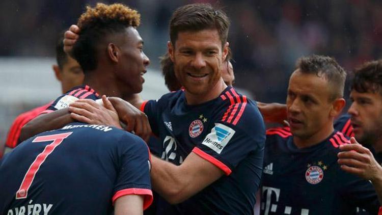 Lider Bayern Münih 3 puanı 3 golle aldı