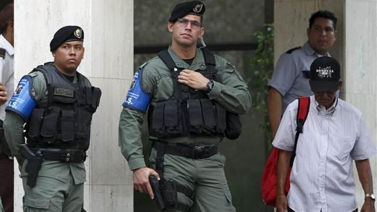 Panama Belgeleri: Mossack Fonsecaya polis baskını