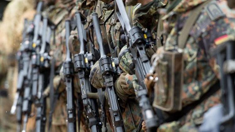 Alman ordusunda radikal İslamcı alarmı