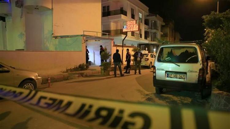 Antalyada silahlı otel baskını: 2 yaralı