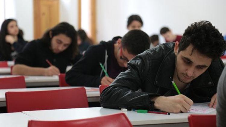 Üç ilde Açıköğretim Fakültesi Sınavları ertelendi