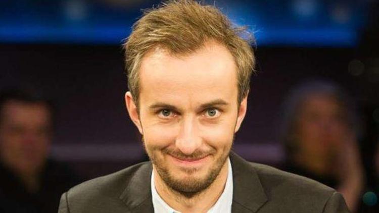 Jan Böhmermann Almanyadan ayrılıyor