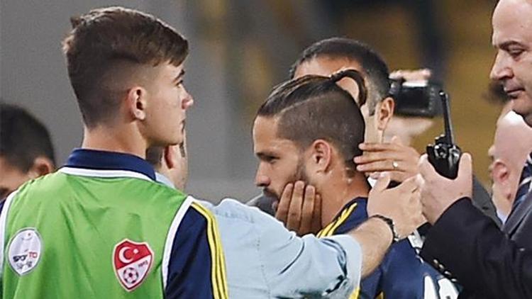 Fenerbahçeye taraftar şoku