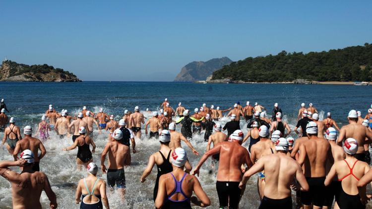 ’Caretta carettalarla birlikte yüzüyorum’