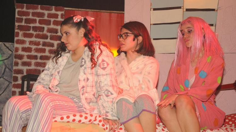 İTK’lı öğrencilerden Grease müzikali