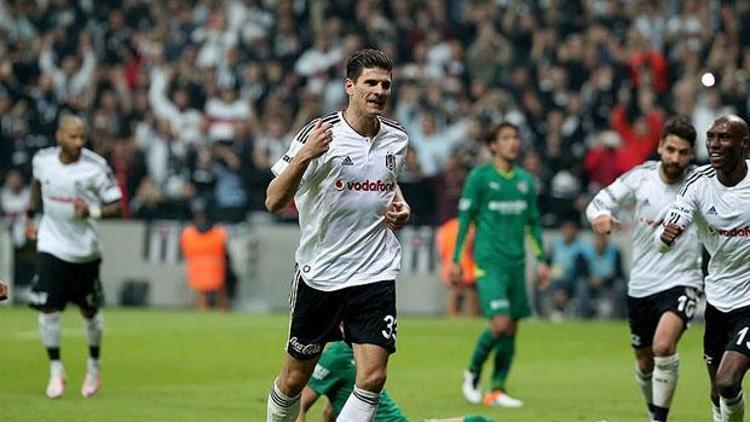 Mario Gomez ceza sınırında 9 gol attı