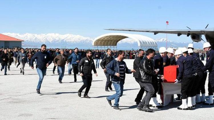 Şehit polis Abdullah Delibaş törenle memleketine uğurlandı