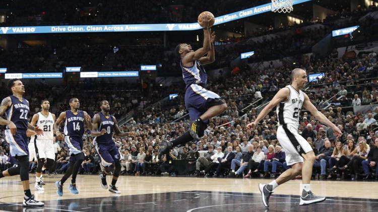 Spurs, Grizzliese potasını kapattı