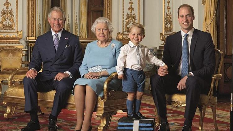 Kraliyet pulunda Prens Georgea takoz desteği