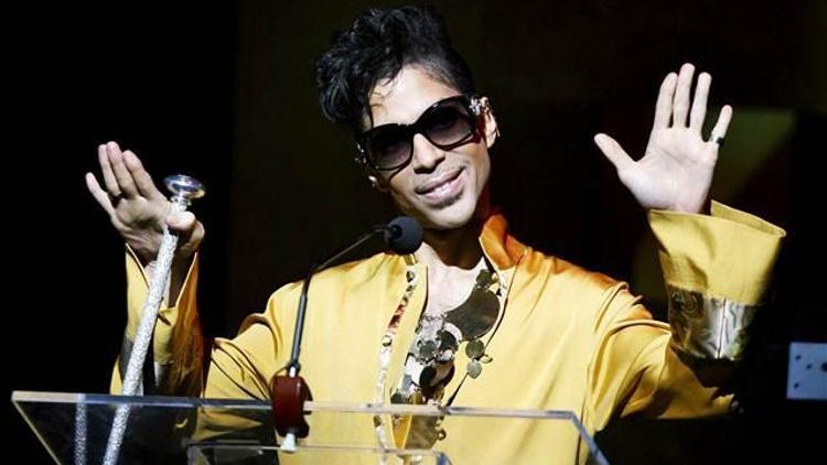 Dünyaca ünlü pop ikonu Prince hayatını kaybetti