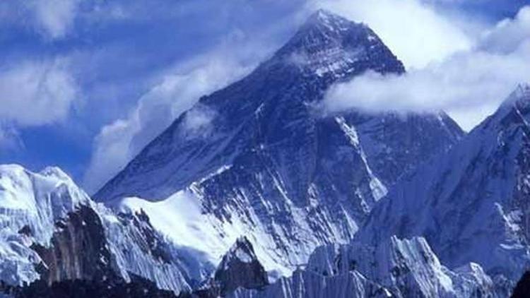 Dünyanın en yüksek dağı hangisi