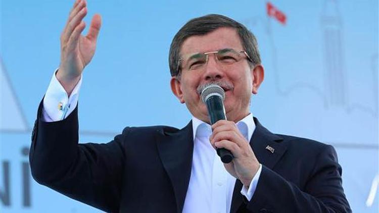 Başbakan Davutoğlu: Varsın tökezlememizi beklesinler...