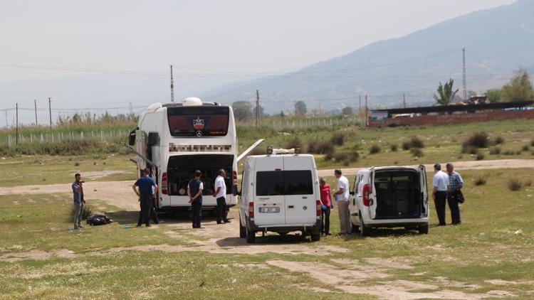 Aranan kadın zanlı, bomba ihbarı yapınca hareketli anlar yaşandı