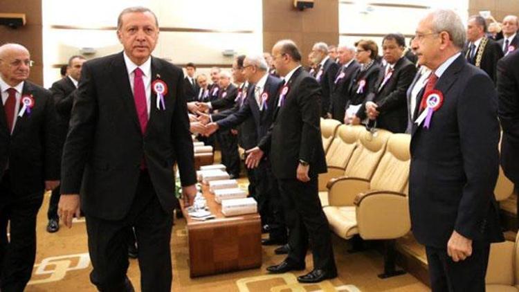 Törende Erdoğan ve Kılıçdaroğlu arasında soğuk anlar