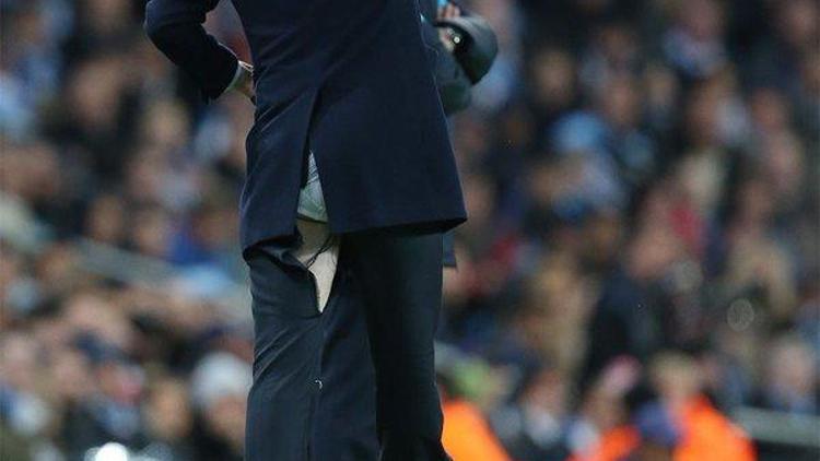 Zidanea pantolon dayanmıyor