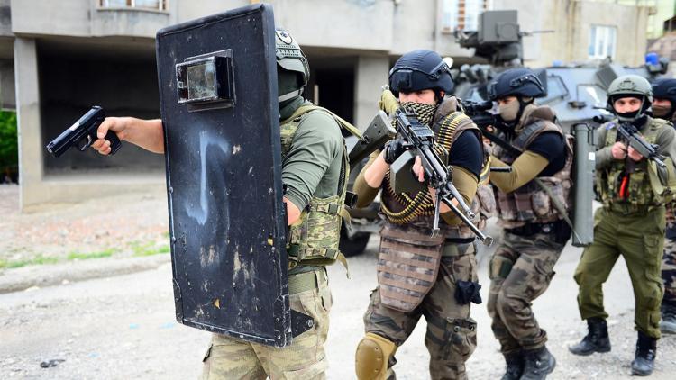 PKKlılar 3 mahalleye sıkıştırıldı