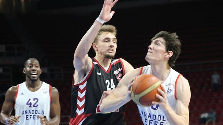 Anadolu Efes: 71 - Muratbey Uşak Sportif: 65