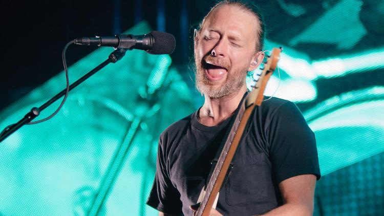 Radiohead kendini internetten sildi