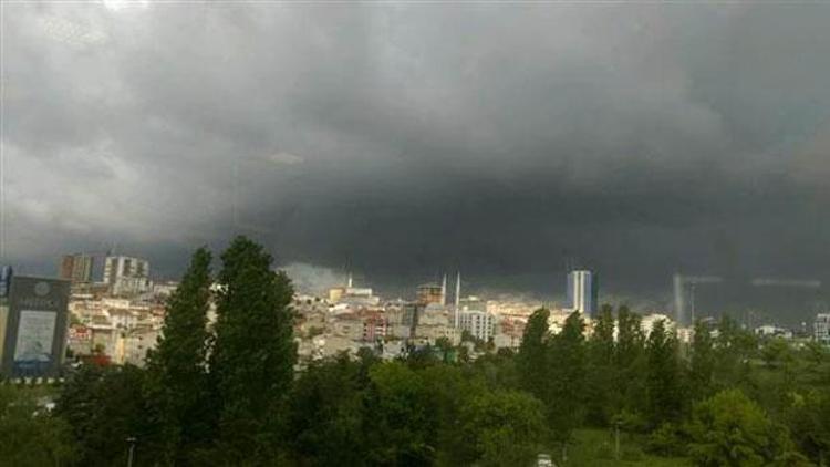 İstanbullulara kötü haber: Sağanak yağış akşam tekrar başlayacak