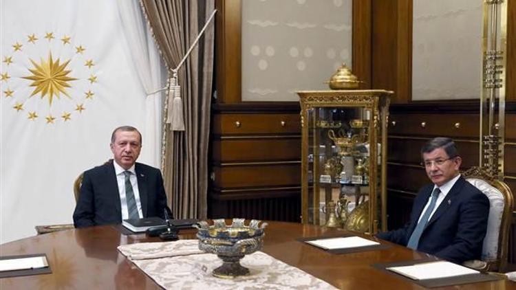 Erdoğan ve Davutoğlunun görüşme programı açıklandı