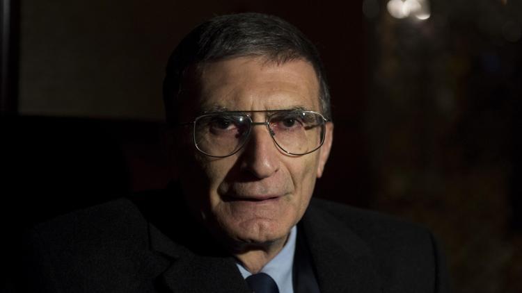 Hacettepe’ye, Aziz Sancar büstü