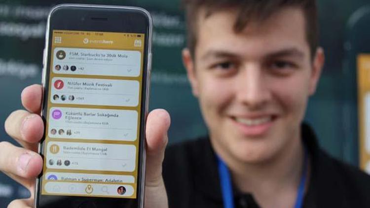 18 yaşındaki Türk öğrenci Facebooka rakip oluyor