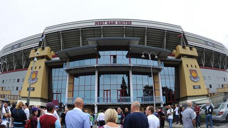 West Ham United Upton Parka veda ediyor