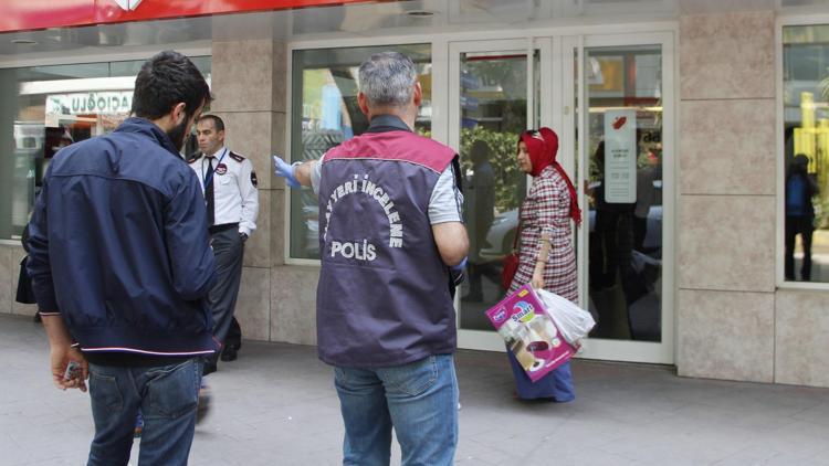 İzmitte banka soygunu Şeytanın bile aklına gelmez