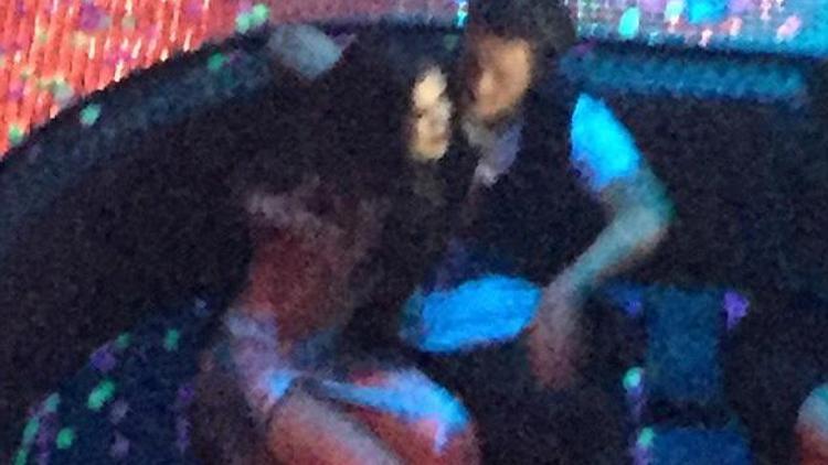 Orlando Bloom ve Selena Gomezin tehlikeli yakınlaşması