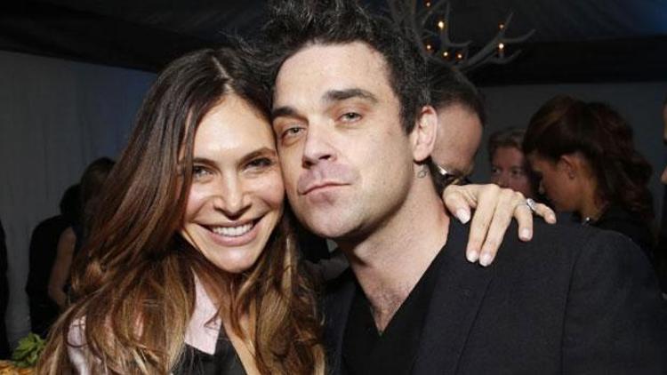 Robbie Williamsın eşi Ayda Field hakkında taciz suçlaması