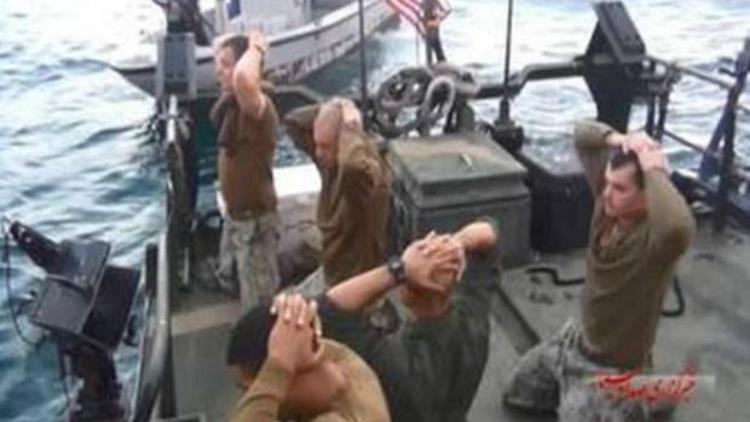 ABD ordusu, İranda gözaltına alınan askerlerinin komutanının rütbesini düşürdü