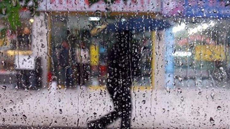 Meteoroloji: Türkiyenin bu gece saatlerinden itibaren yeni bir yağışlı havanın etkisine girmesi bekleniyor
