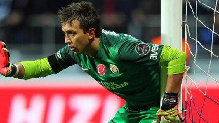 Fernando Muslera Galatasarayda kalıyor